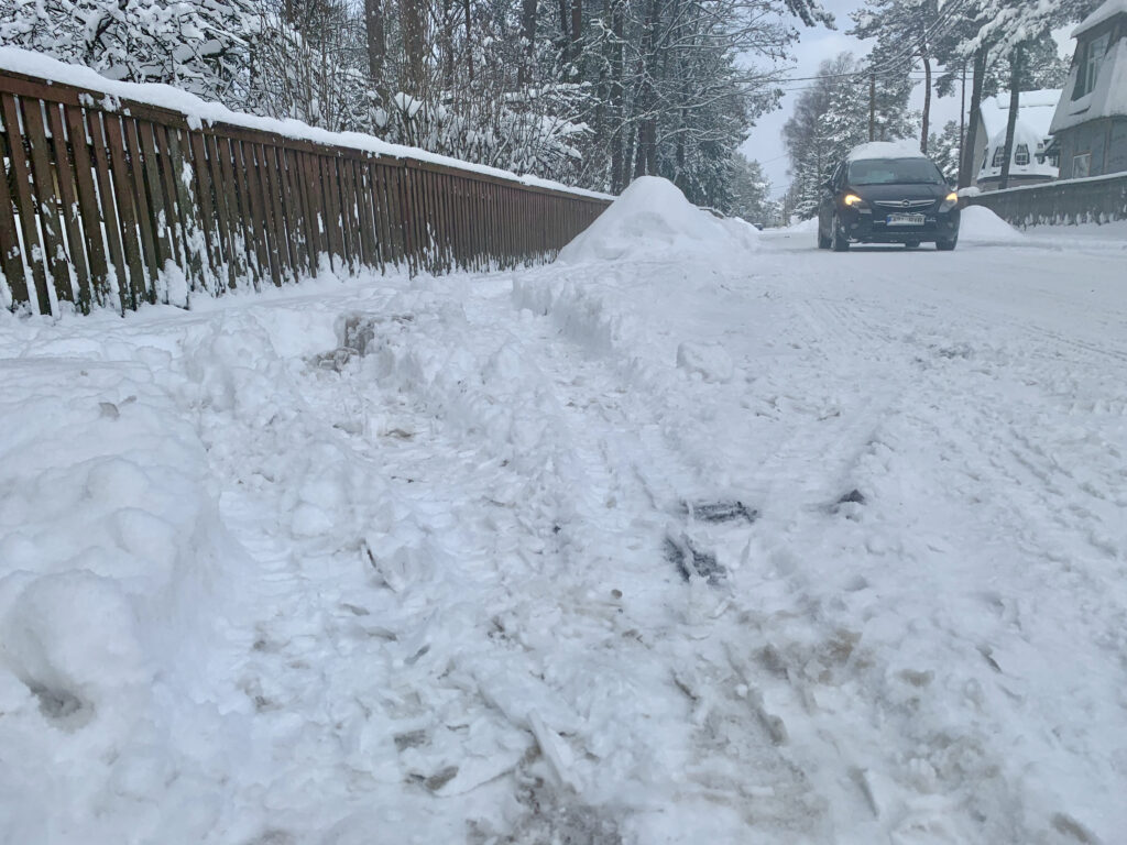 Talvised teeolud on toonud kaasa üle 150 000 € sõidukikahjusid Talv lumi