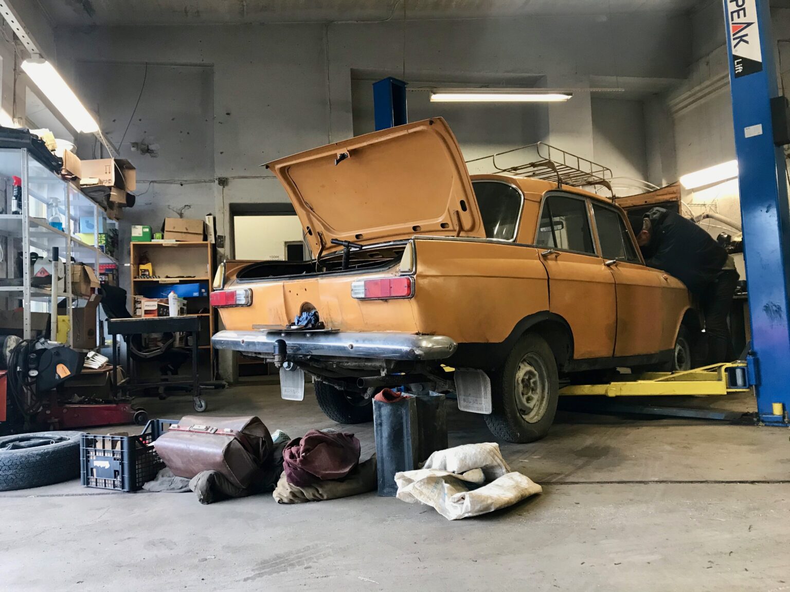 Kollane Moskvitš 412 – ood vanaisade ajastule Uku Mosse moskvits