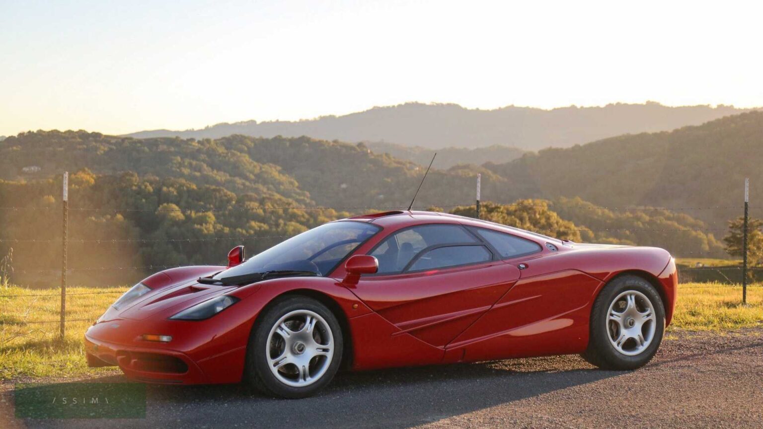Raha üle? Müügis on väga heas korras McLaren F1 McLaren F1 1995