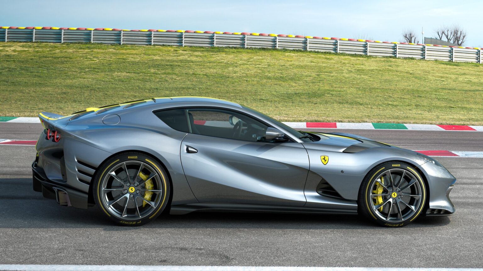 “Istmesoojendus” 126: Itaalia “Ferrari erand” saadeti pikalt Ferrari 812 Superfast erimudel