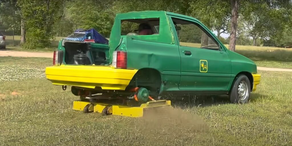 Murutraktori asemel – Ford Festiva muruniiduk Ford Festiva muruniiduk