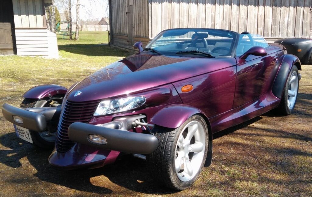 Nädala paar – moodne hot rod hinnaspektri eri otstest Plymouth Prowler 1999