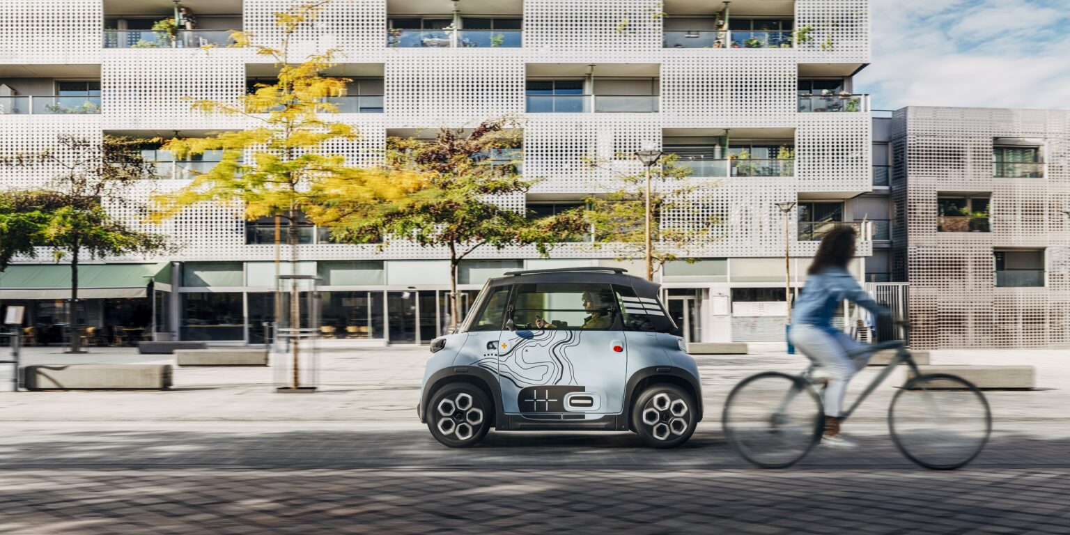 Homme saab Telliskivi Kvartalis testida Citroëni elektriautosid Citroen AMI