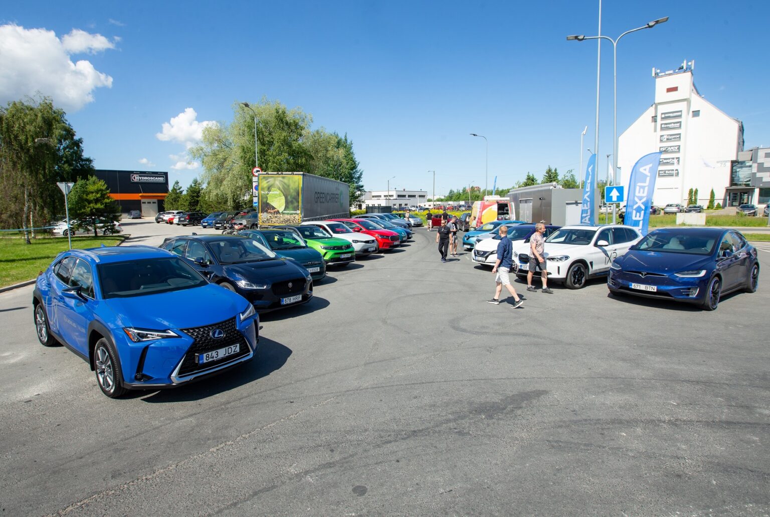 “Istmesoojendus” 132: soovitusi poliitikutele – kuidas autoostu toetada? Alexela üritus elektriautod