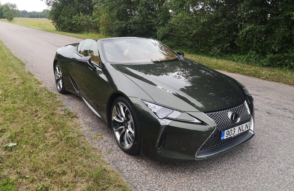 Lexus LC500 kabriolett