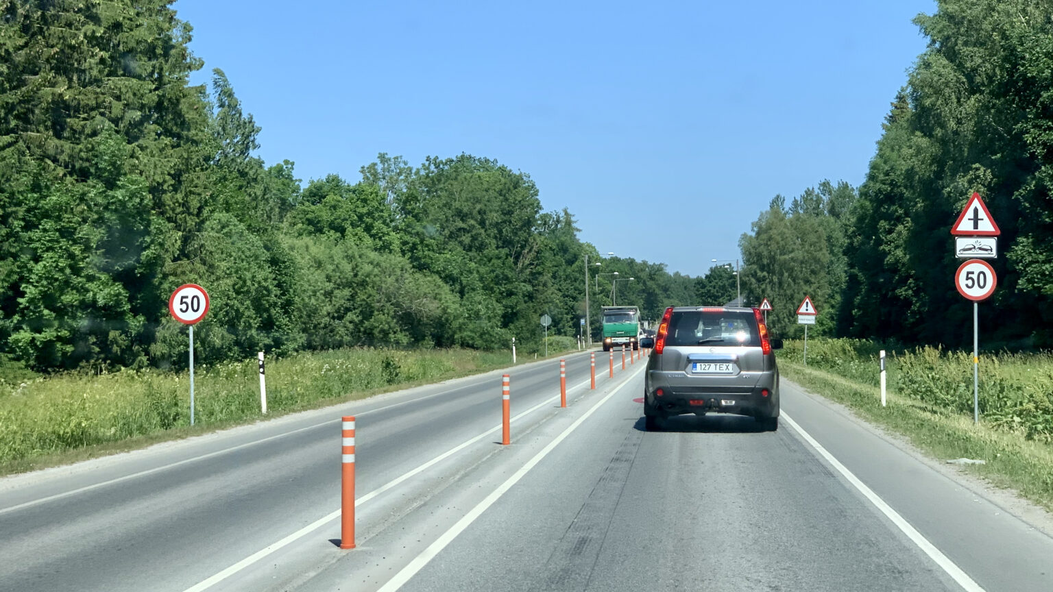 Omast kogemusest: viis asja, mis maanteeliikluses täiega närvi ajavad