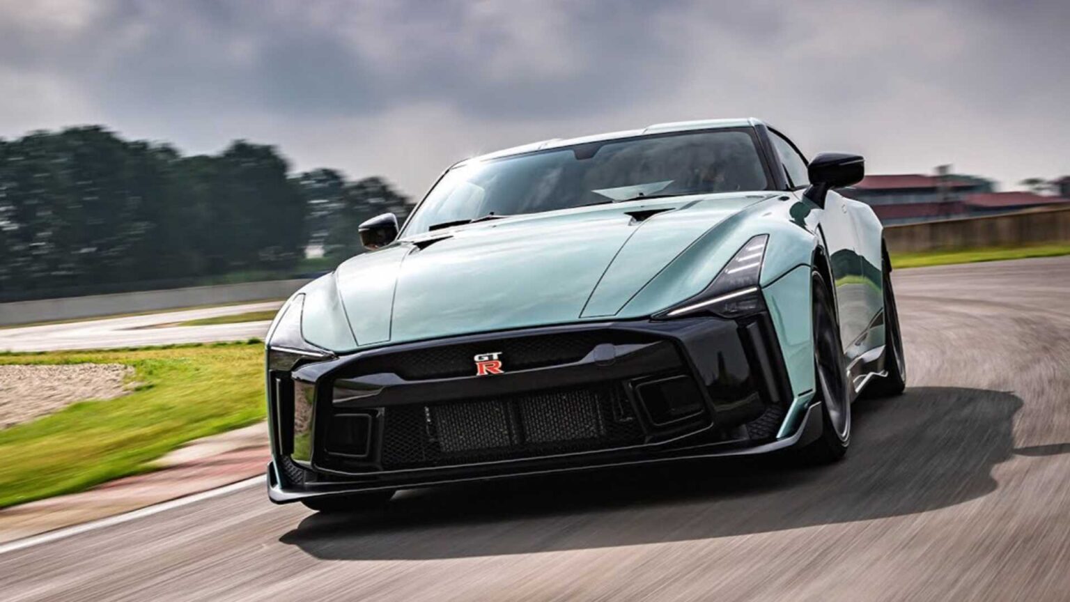 Uus Nissan GT-R tuleb ning ei olegi hübriid Nissan GT-R50 by Italdesign erimudel