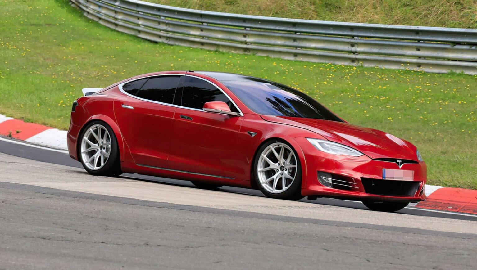 Tesla Model S Plaid Nürburgring