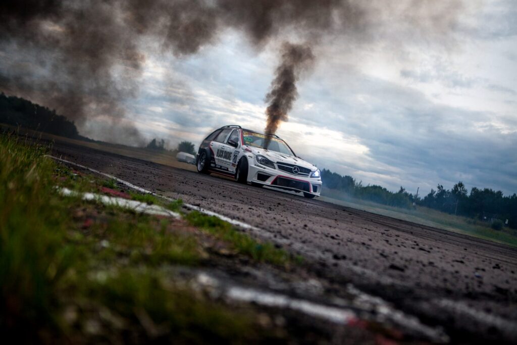 “Istmesoojendus” 124: emissioonikaubandusest liikluses asja ei saa? Mercedes Black Smoke