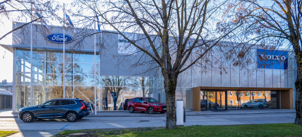 Õnne, hällilaps Info-Auto! Uuenenud Tartu Volvo salong avas õigel päeval uksed volvo salong tartu