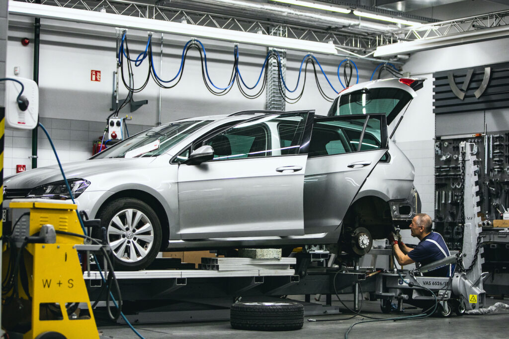 Uuring: Eesti kasutatud autode turu läbipaistvus on väga kehv VW kahjuekspert