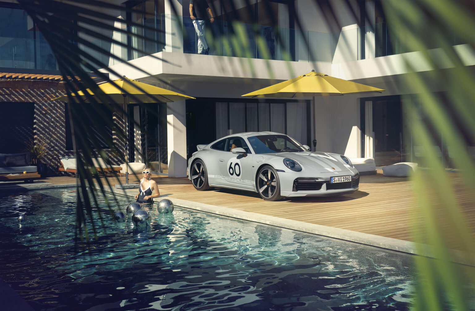 Porsche esitles 60ndatest inspireeritud erimudelit Porsche 992 Sport Classic