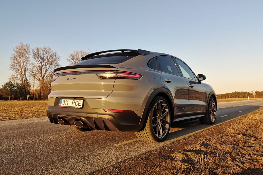 Porsche Cayenne Turbo GT