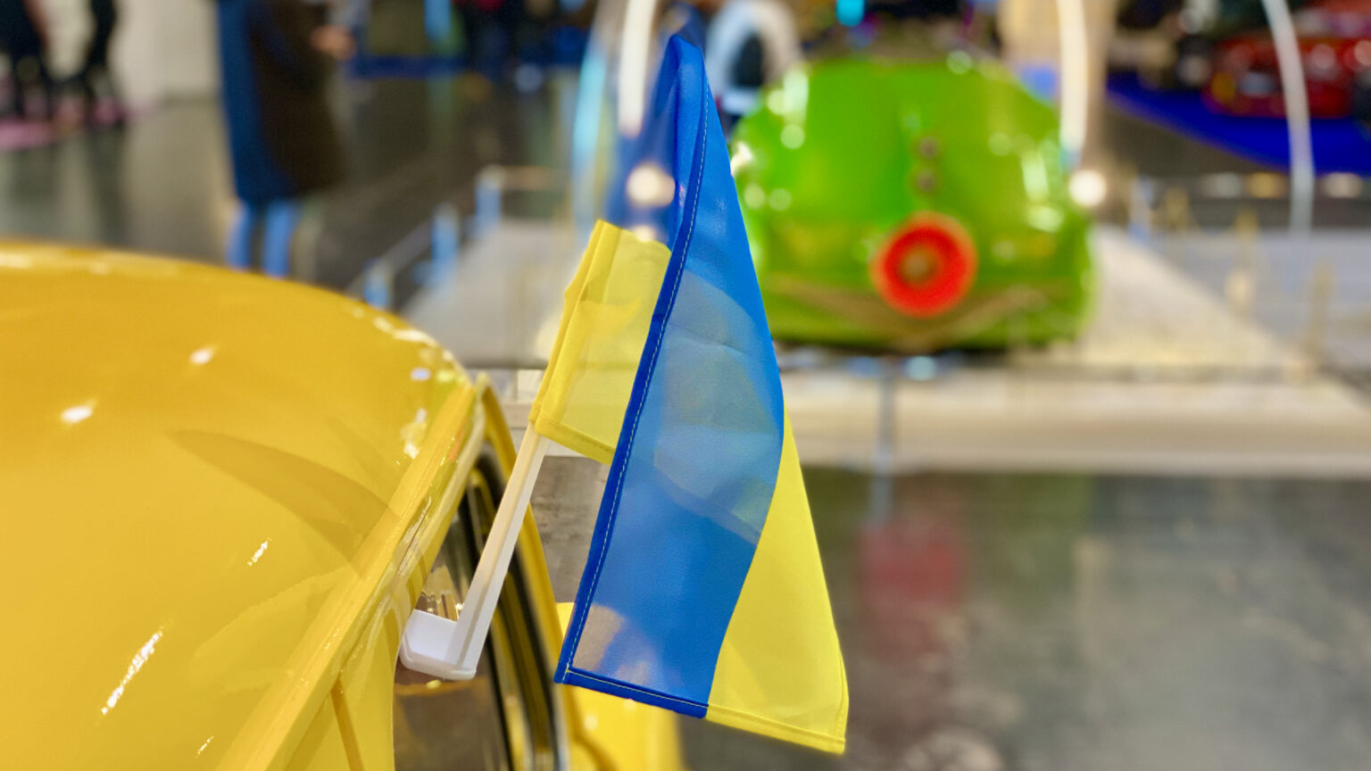 Все Буде Україна! ehk Booking.com Rides boonustega taksosõit Все Буде Україна!