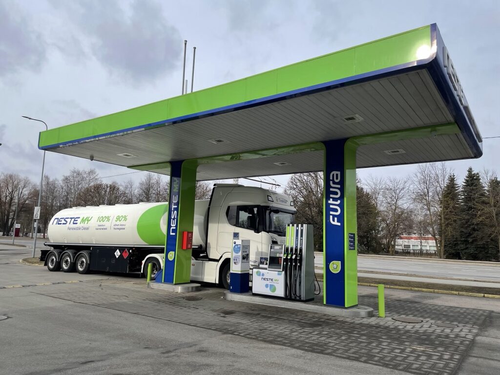 Neste loobus oma transpordis fossiilkütusest Taastuvdiislikütus