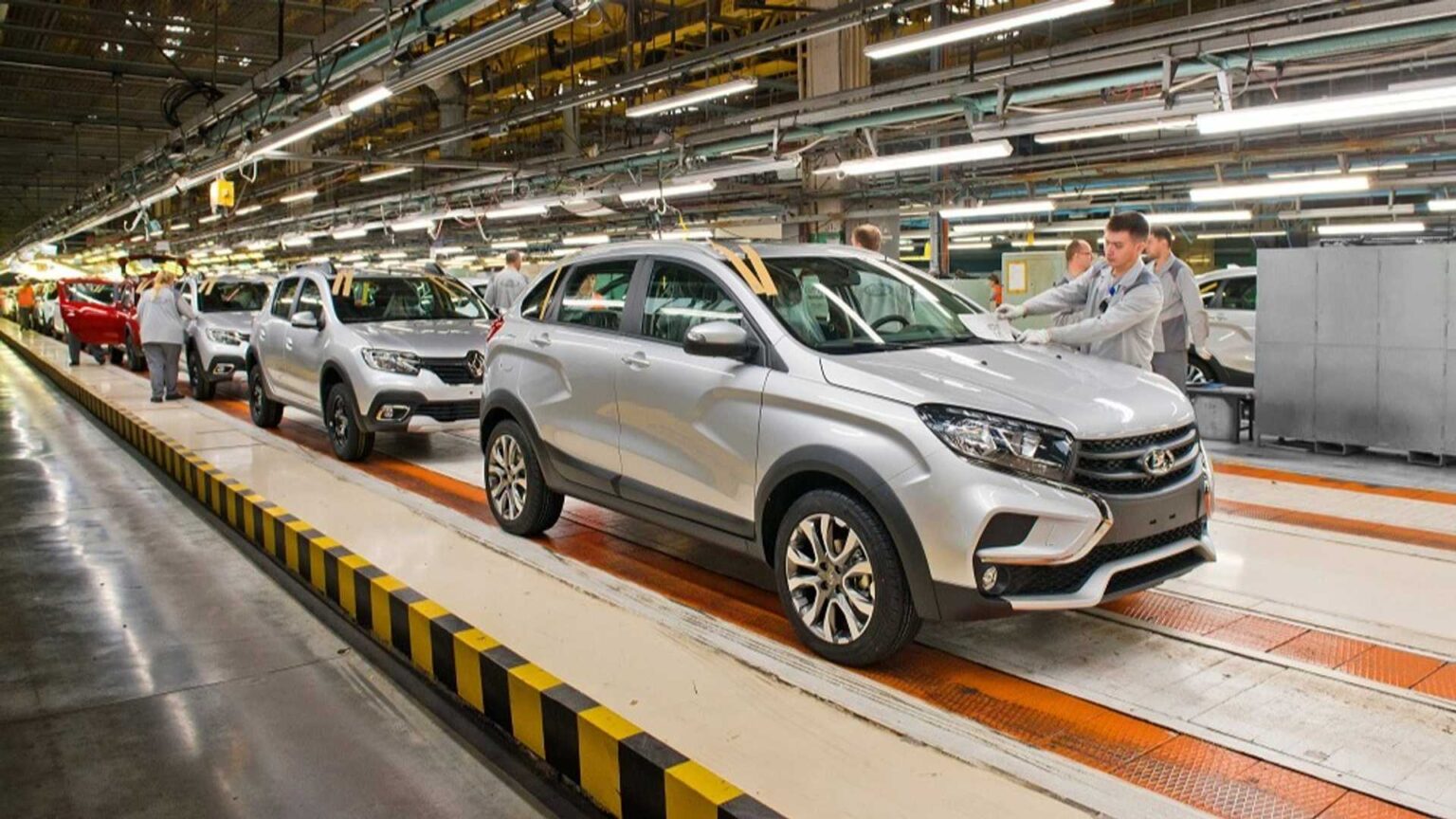 Renault’ läbirääkimised AvtoVAZ-i tuleviku osas “edenevad” Lada tootmine Togliatti tehases