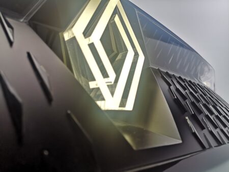 Suur intervjuu Renault Grupi elektromobiilsuseksperdiga Renault Scenic Vision