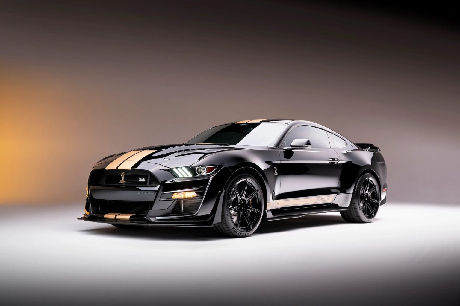 USA autorendifirma pakub 900-hobujõuliseid Shelbysid Shelby GT500-H