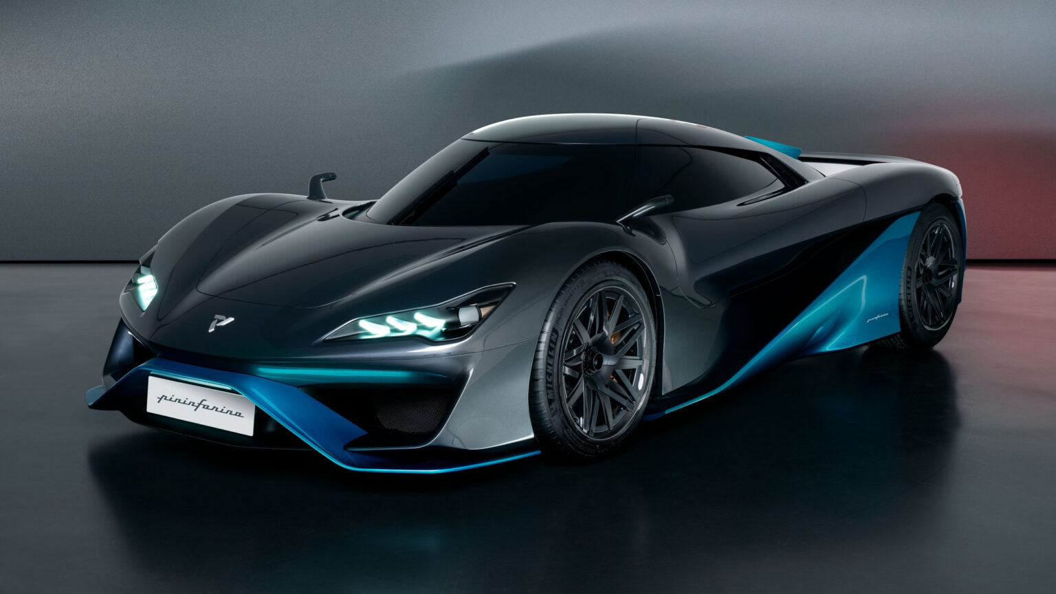 Hüperautode tulevik: vesiniku toel 1000 hj ja alla 1000 kg mass? Viritech Apricale