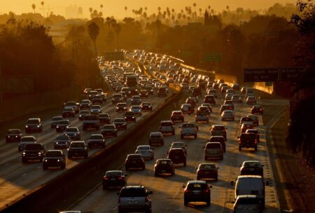 California liiklus, Mark Ralston/Agence France-Presse/Getty Images