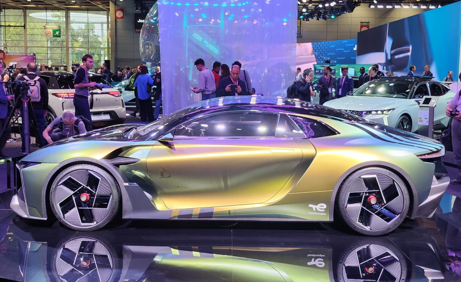 “Istmesoojendus” 139: Pariisi autonäitus – hiinlased tulevad hooga Pariisi autonäitus 2022