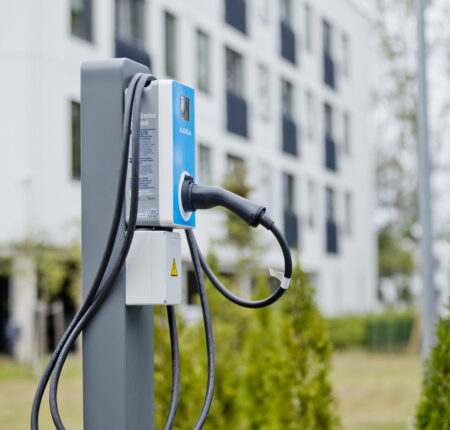 Laadimisjaam koduhoovil: ühistud saavad olla suunamudijad Laadija koduhoovil, Ardo Kaljuvee