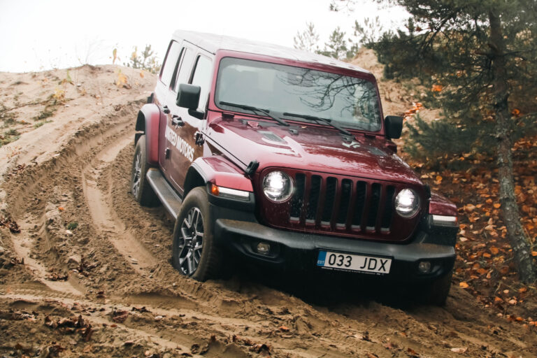 Jeep Wrangler 4xe, Vladimir Niinimäki