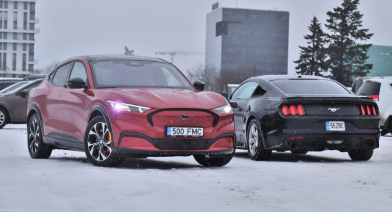 Ford Mustang ja Mustang Mach-E