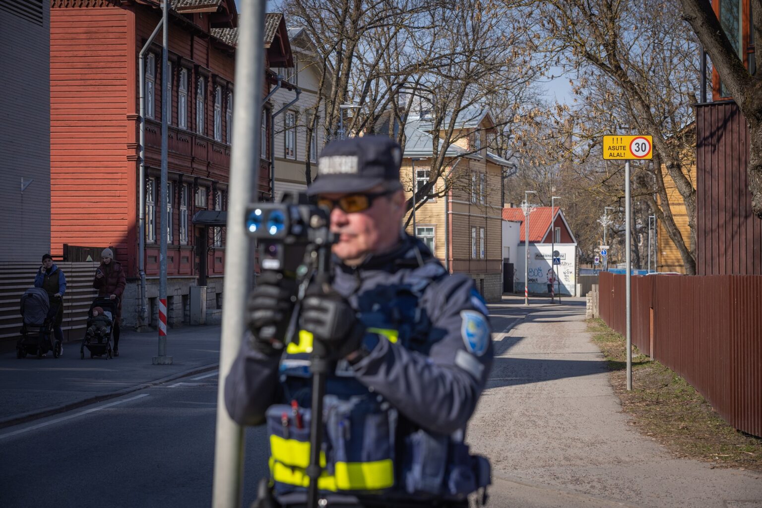 Liiklustalgute saak: 104 km/h kesklinnas, 1700 trahvi, hulgaliselt muid rikkumisi liiklustalgute saak