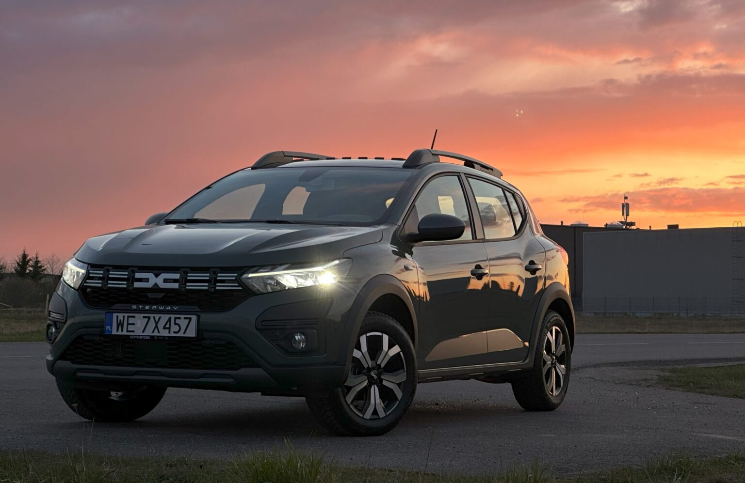Uute sõiduautode müük langes augustis Dacia Sandero Stepway
