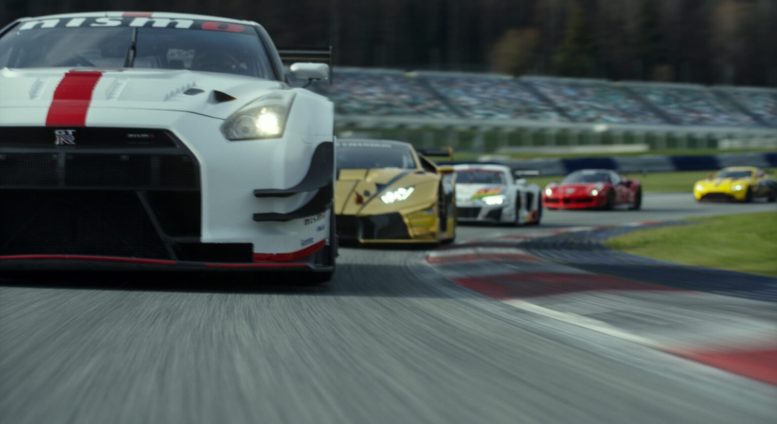 “Gran Turismo” – suurepärane võidusõit mõningate kunstiliste vabadustega Gran Turismo film