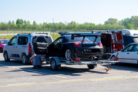 “Istmesoojendus” 179: võistlussõidukeid automaksust ei vabastata Must MR2 Audrus