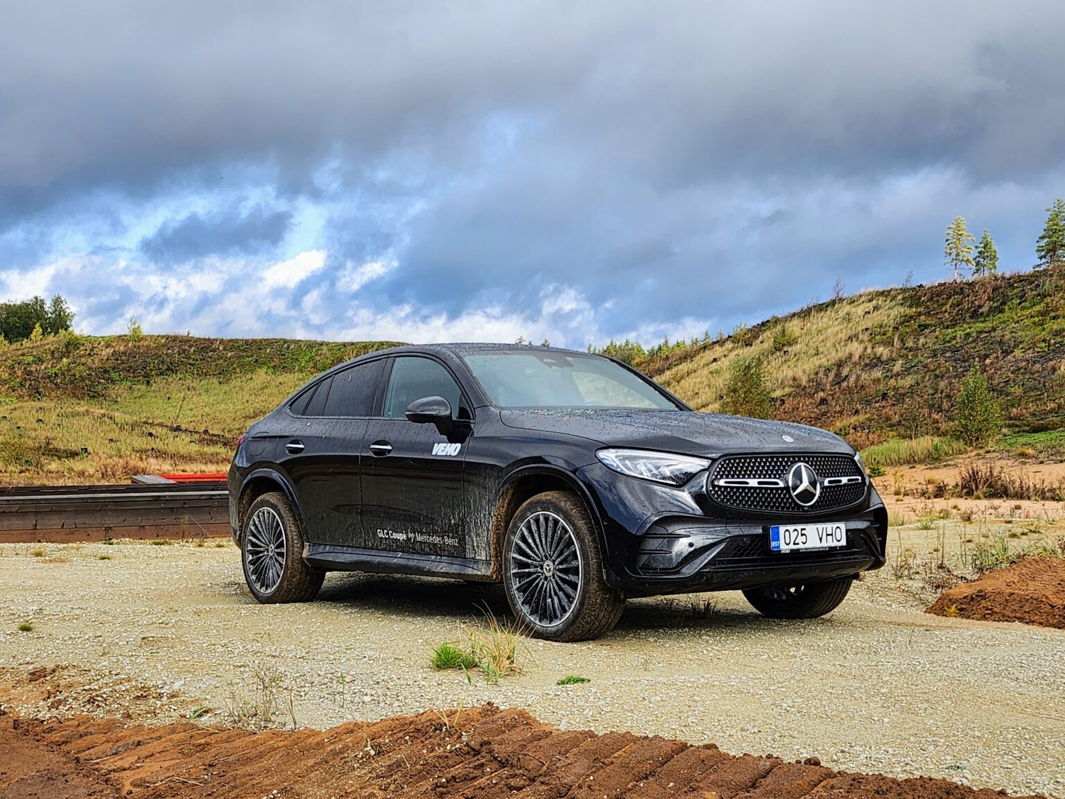 Mercedes-Benz loobub võib-olla osast oma “kupeemaasturitest” Mercedes-Benz GLC Coupe