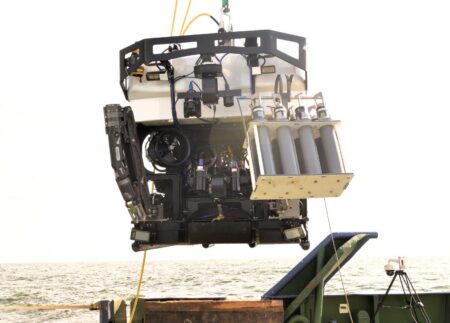 Allveerobot, Sten Suuroja, Eesti Geoloogiateenistus