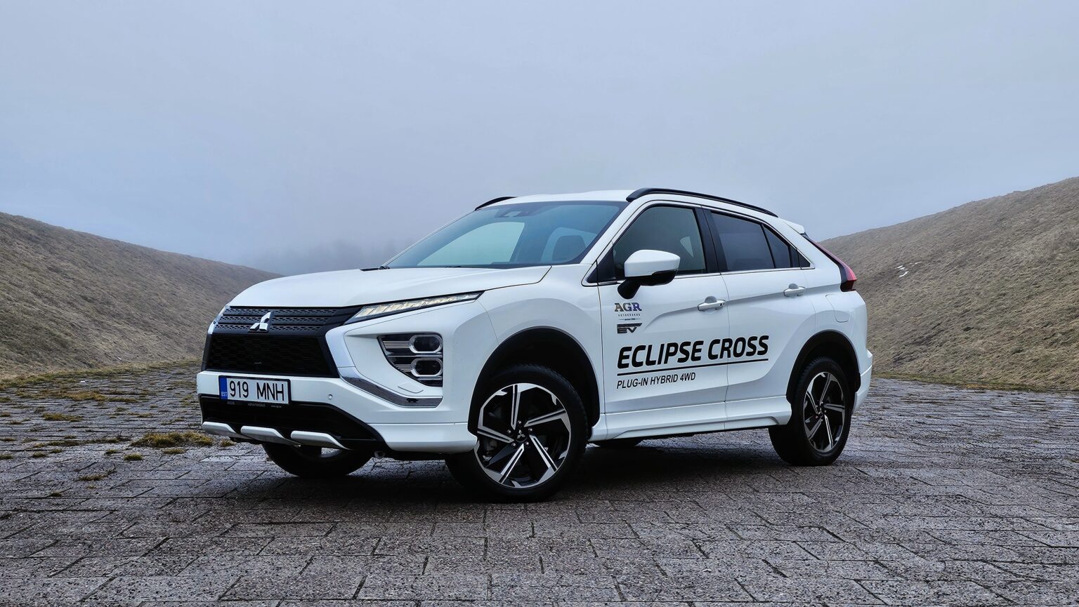 Mitsubishi Eclipse Cross: eristumist ja praktilisust mõistliku hinna eest Mitsubishi Eclipse Cross