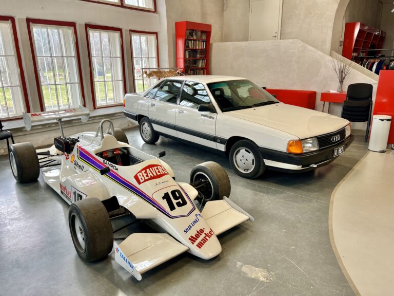 Vormel ESTTEC 884 ja Oettingeris tuunitud Audi 100