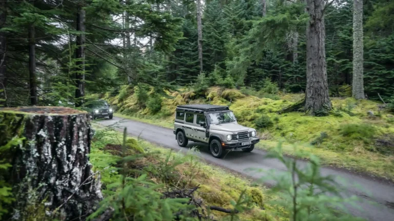 INEOS Grenadier rikastab nüüdsest Info-Auto päris autode valikut