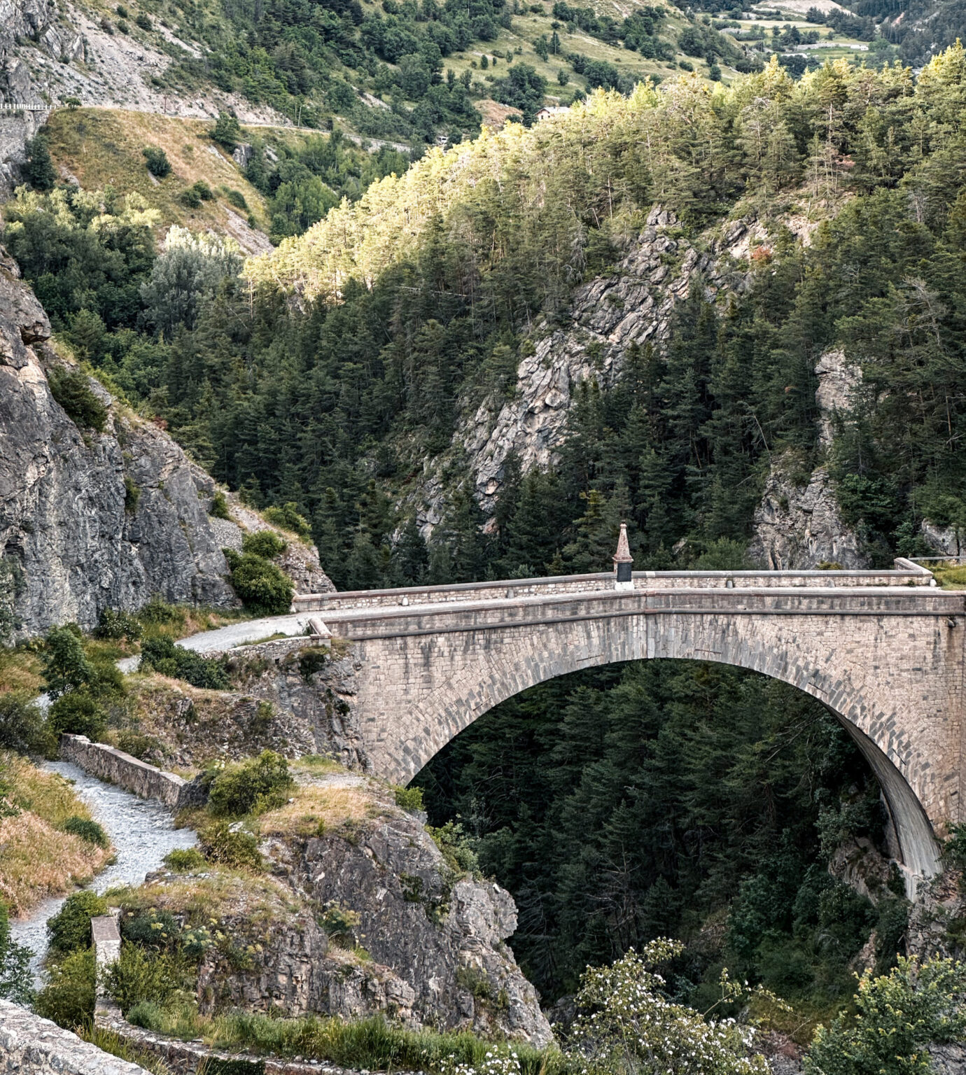 Hello Aafrika – teekond maailma lõppu, III osa Hello Aafrika 3, Vladimir Niinimäki
