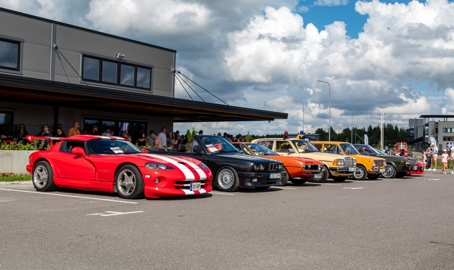 “Istmesoojendus” 221: mis on youngtimer ning mis teeb autost näituseauto? Youngtimer Camp 2024, Eevali Mäits