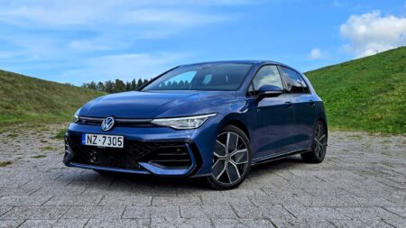 Volkswagen Golf 2024