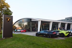 Lamborghini esinduse avamine, september 2024