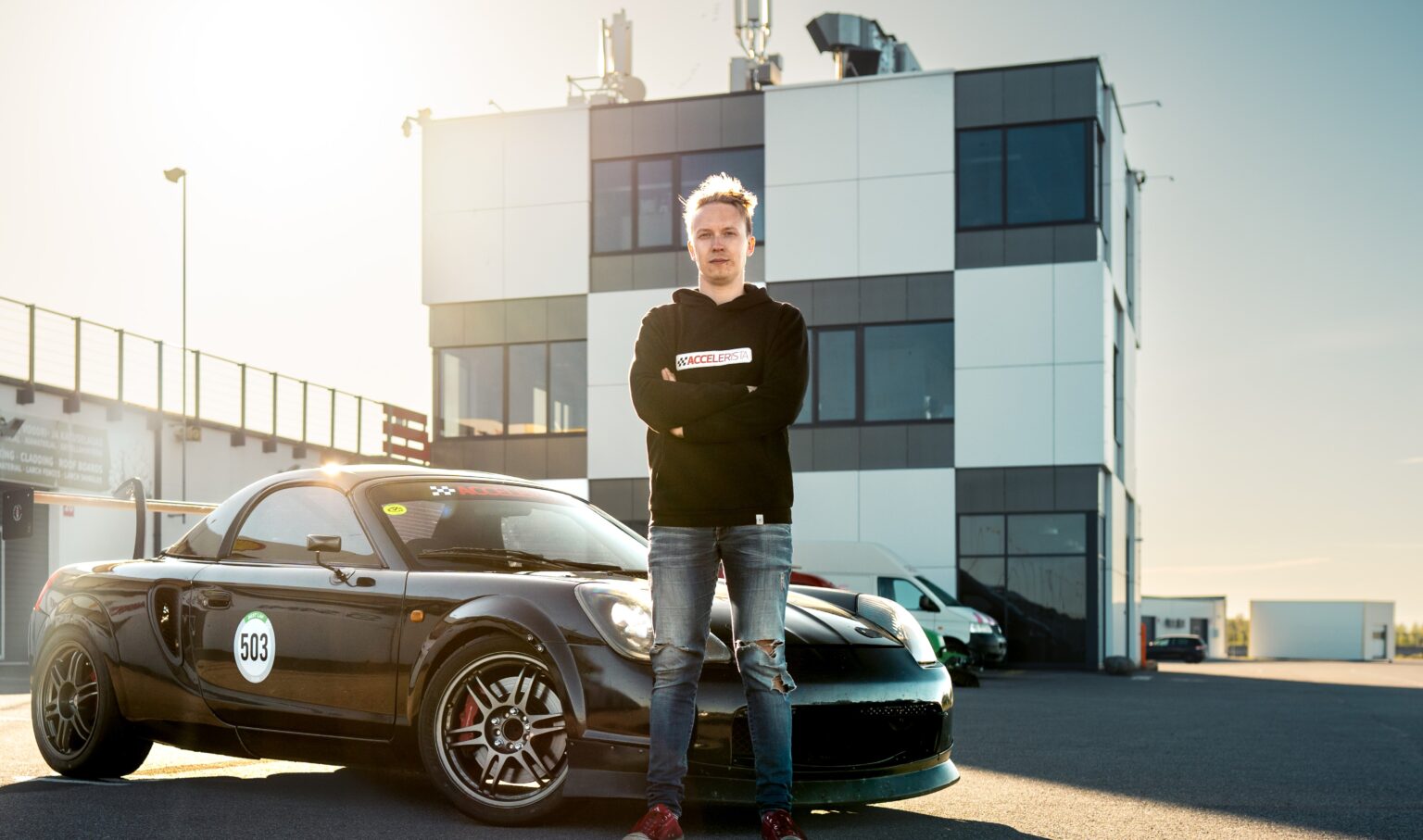 Keeleving: vääne, salong, kaal ja teised autoajakirjanduse keeleapsud Veli Audrus, Ralf Tafenau