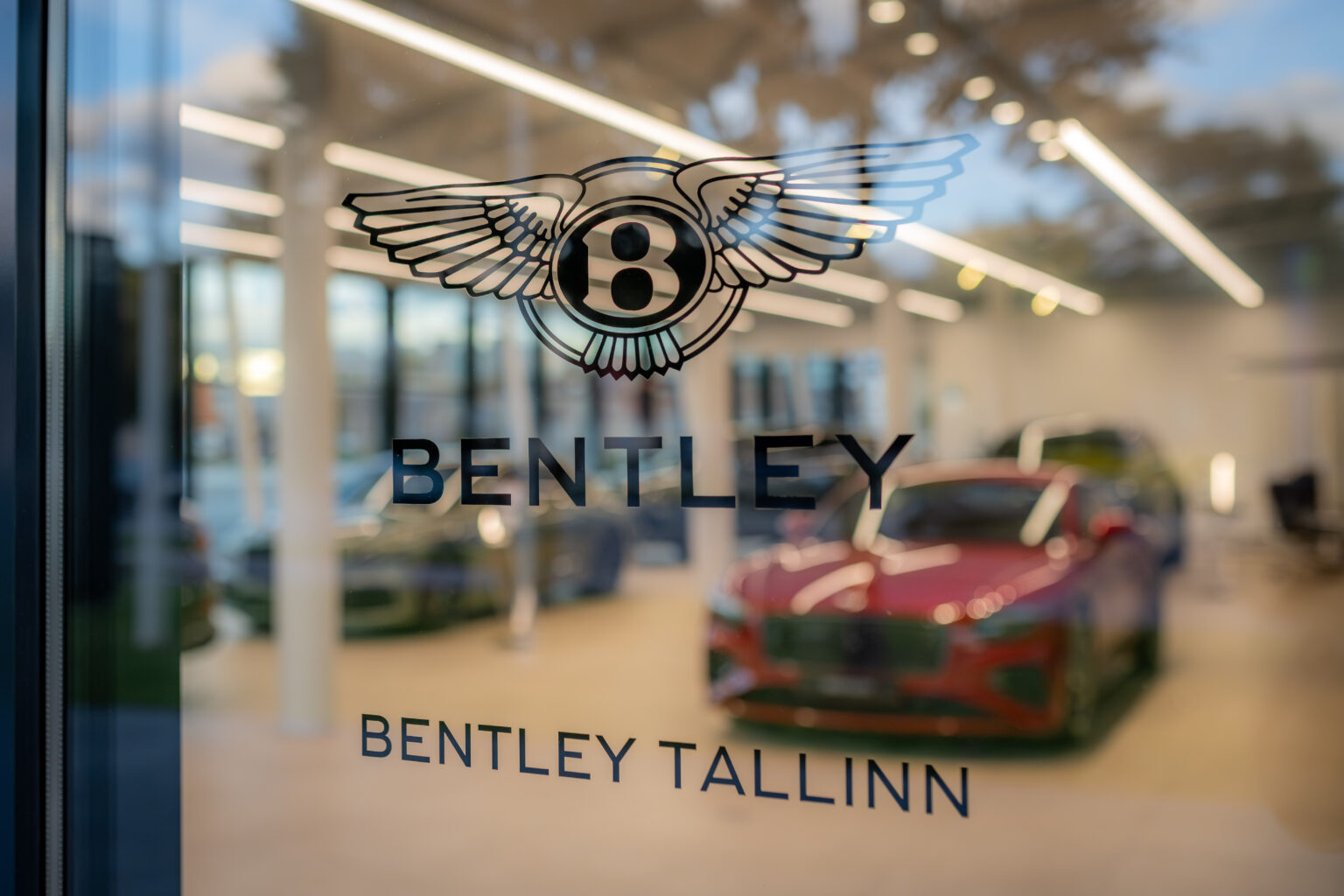 Bentley avas Tallinnas uue luksusliku esinduse Bentley Tallinna salong, Marko Lõhmus