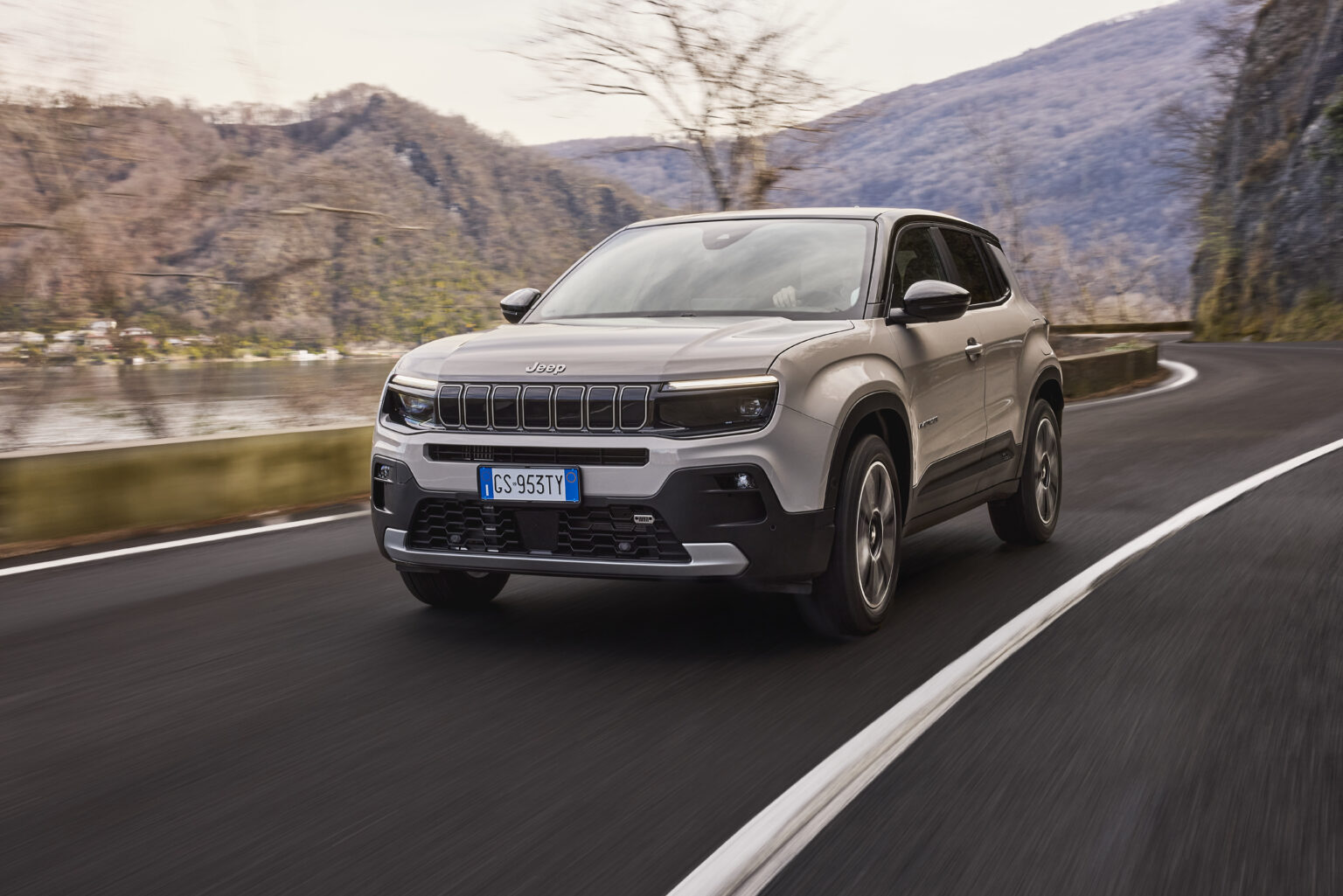 Kas hübriidajamiga Jeep Avenger on oma margi vääriline? Jeep Avenger
