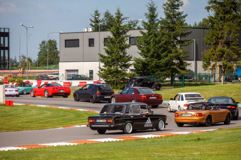 Üheksas Youngtimer Camp tõi kokku ülikireva autovaliku Youngtimer Camp 2025, Pille Russi/Rallifotod.eu