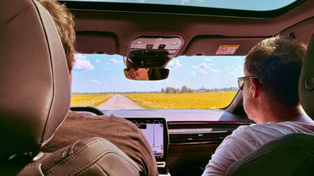 “Renault, t’assures grave!” Z gene kiidab heaks “Renault, t’assures grave!” Z gene kiidab heaks