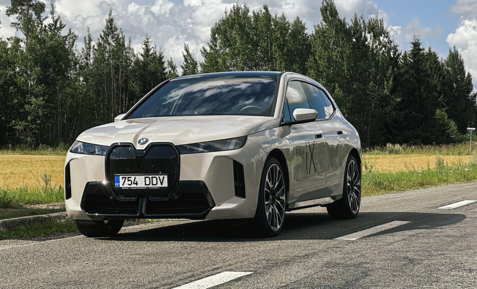 BMW iX – inetu pardipoja lugu BMW iX, Vladimir Niinimäki