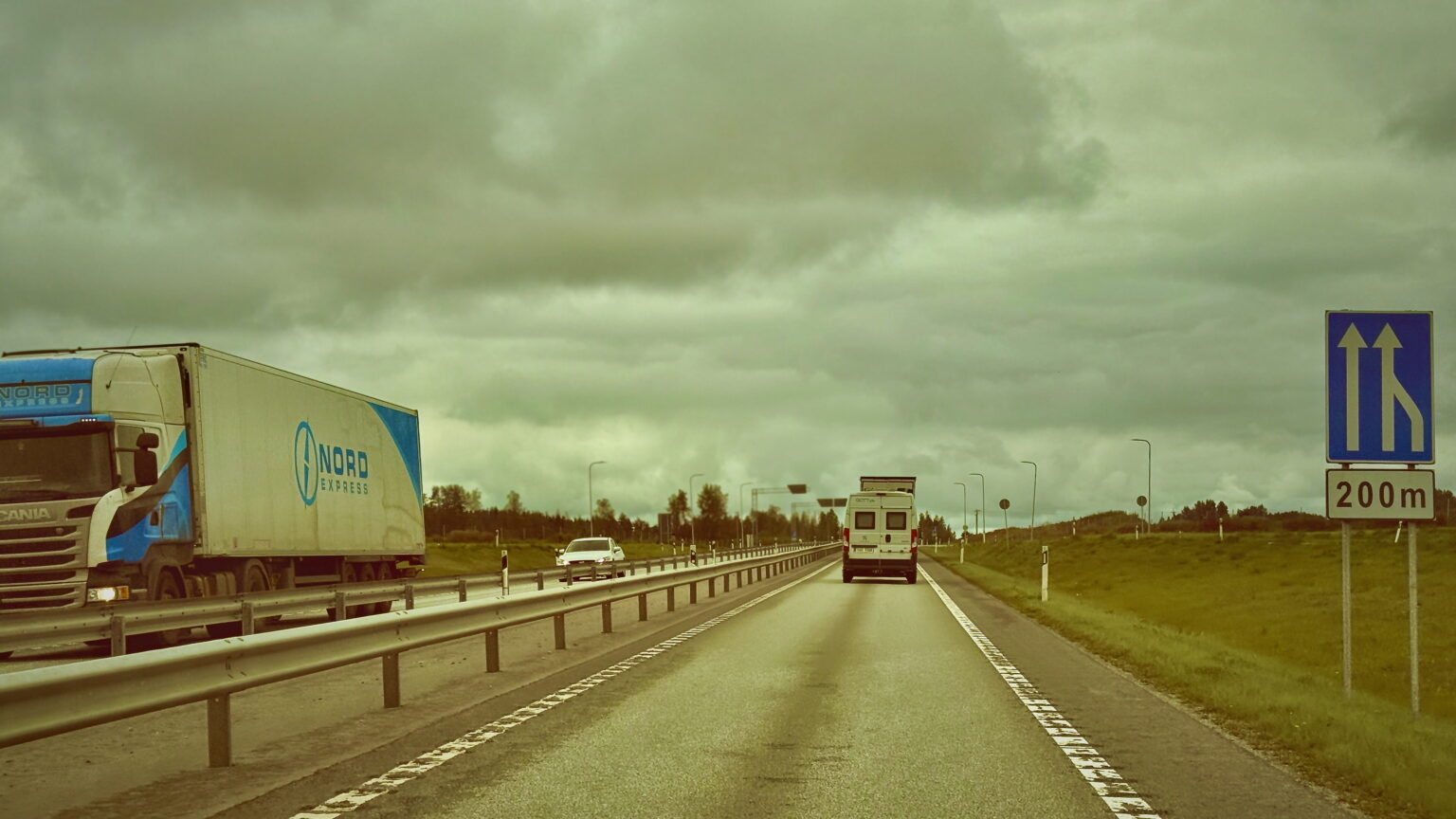 Simmo Saar: Kiiruste lauslangetamise tee on sillutatud ametnike suvaga