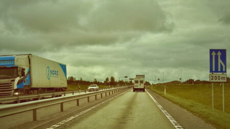 Simmo Saar: Kiiruste lauslangetamise tee on sillutatud ametnike suvaga Simmo Saar: Kiiruste lauslangetamise tee on sillutatud ametnike suvaga