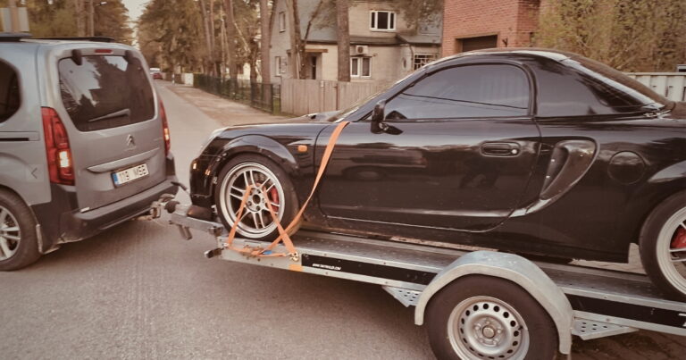 Uuring: Lükka kohe oma tume auto kraavi, kliimavaenlane! Uuring: Lükka kohe oma tume auto kraavi, kliimavaenlane